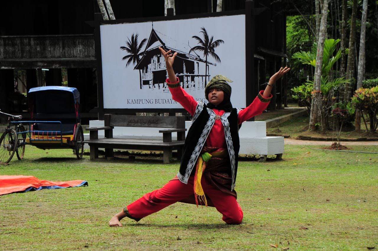 Kampung Budaya Terengganu Berwajah Baharu, Terima Peruntukan Naik Taraf ...